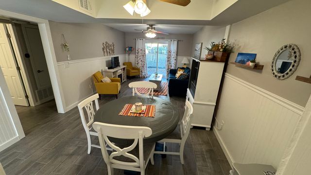 209 W Miracle Strip Parkway APT F104, Mary Esther, FL 32569