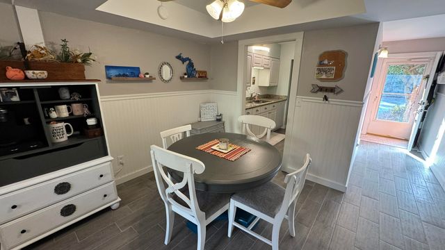 209 W Miracle Strip Parkway APT F104, Mary Esther, FL 32569