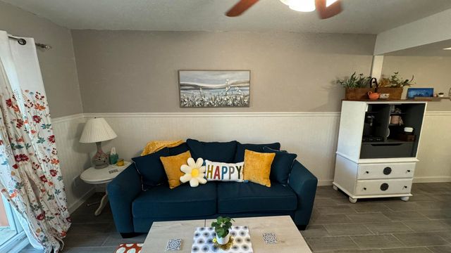 209 W Miracle Strip Parkway APT F104, Mary Esther, FL 32569