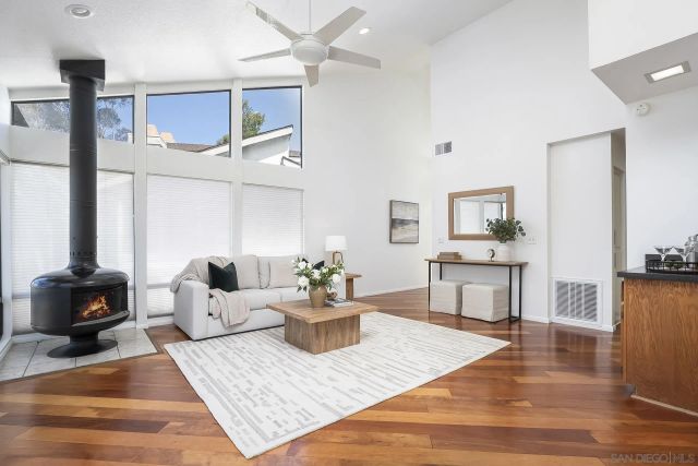 11243 Cascada way, San Diego, CA 92124