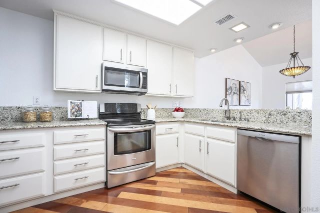 11243 Cascada way, San Diego, CA 92124