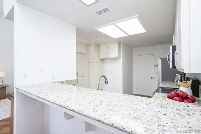 11243 Cascada way, San Diego, CA 92124