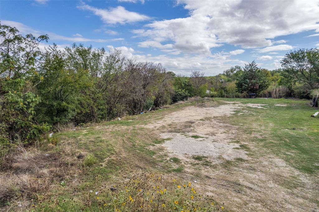 1316 Blalock Avenue, Fort Worth, TX 76115 — exterior