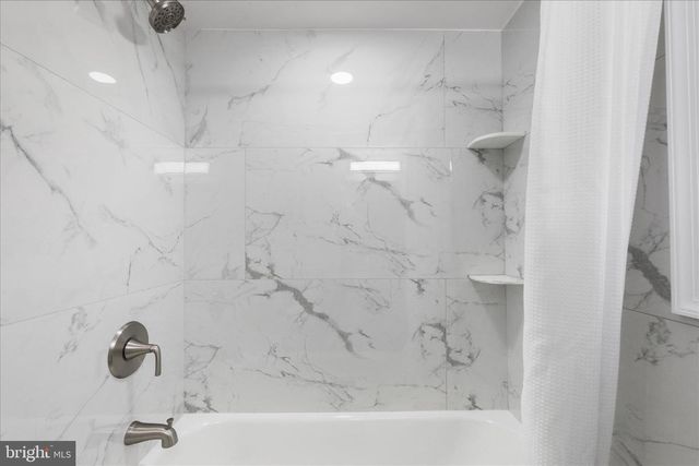 108 FRANKLIN AVE, Sykesville, MD 21784