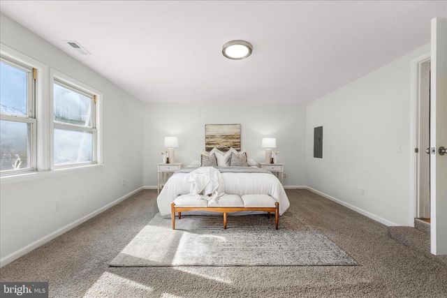 108 FRANKLIN AVE, Sykesville, MD 21784