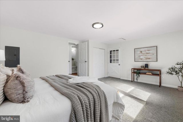 108 FRANKLIN AVE, Sykesville, MD 21784