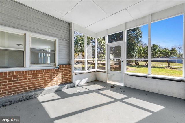 108 FRANKLIN AVE, Sykesville, MD 21784