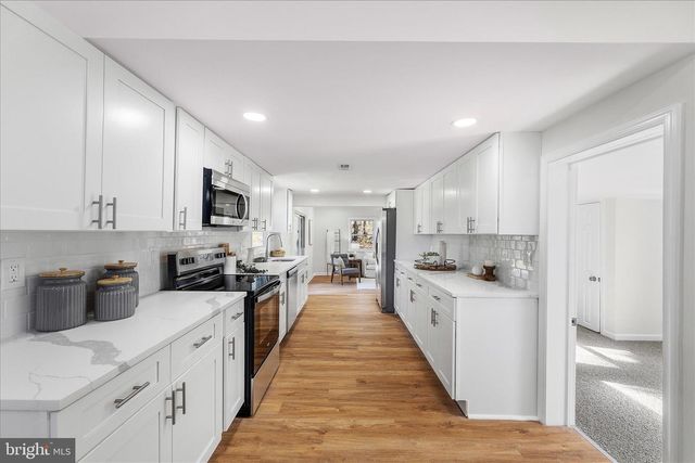 108 FRANKLIN AVE, Sykesville, MD 21784