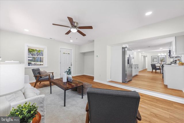 108 FRANKLIN AVE, Sykesville, MD 21784