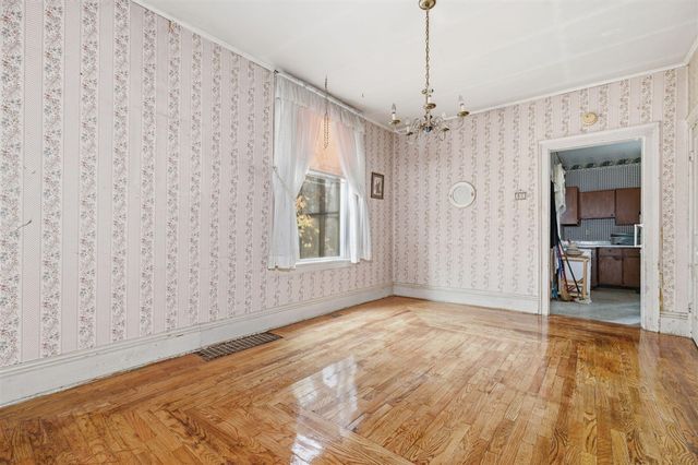 345 N Mulberry Street, Marshall, MI 49068