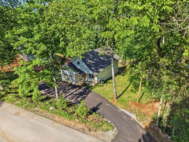 647 Forest Circle, Sparta, TN 38583