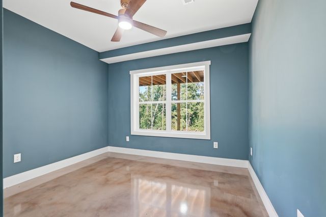 647 Forest Circle, Sparta, TN 38583