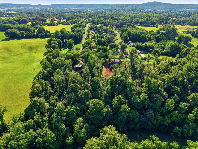 647 Forest Circle, Sparta, TN 38583
