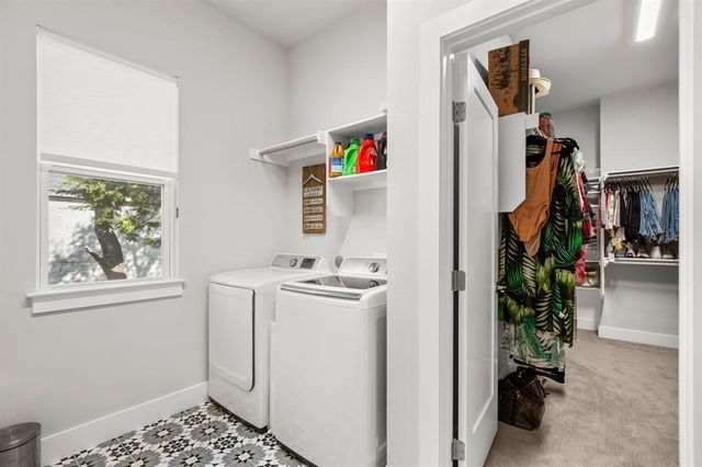 307 Bedford DR, Spicewood, TX 78669