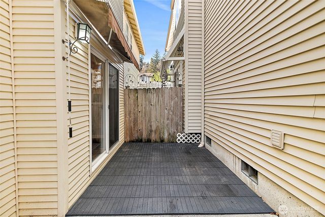 20631 12th Avenue S, Seatac, WA 98198