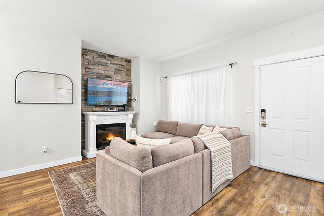 20631 12th Avenue S, Seatac, WA 98198