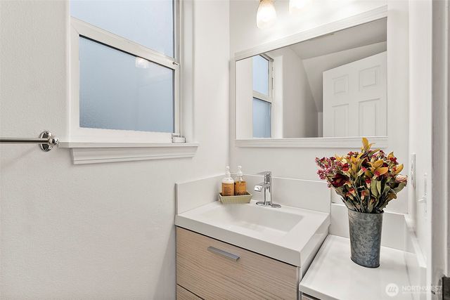 20631 12th Avenue S, Seatac, WA 98198