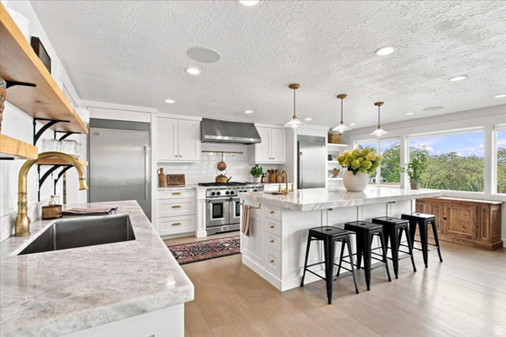 2424 E OAKCREST LN, Holladay, UT 84121 — photo 4