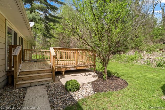 3810 Winding Way, Kalamazoo, MI 49004