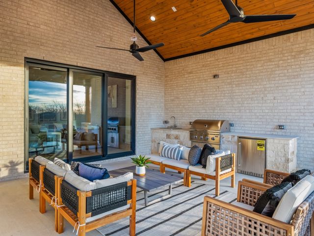 1301 Hunt Road, Gunter, TX 75058