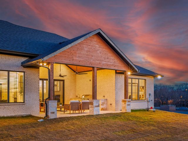 1301 Hunt Road, Gunter, TX 75058