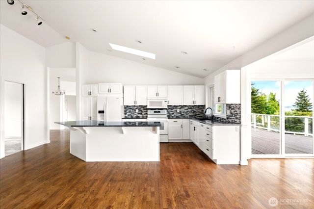 366 Samanthia Lane, Camano Island, WA 98282