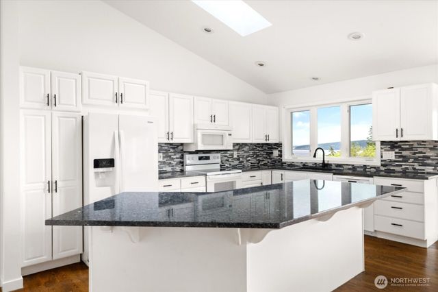 366 Samanthia Lane, Camano Island, WA 98282