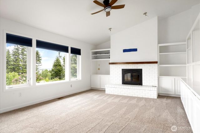 366 Samanthia Lane, Camano Island, WA 98282