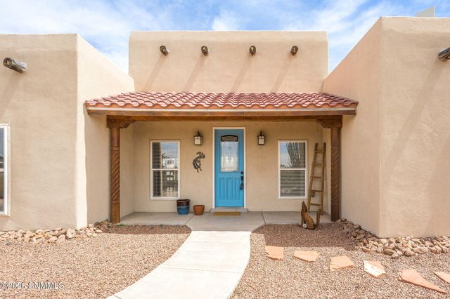 8801 Silk Oak Court, Las Cruces, NM 88011