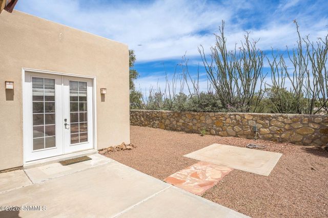 8801 Silk Oak Court, Las Cruces, NM 88011