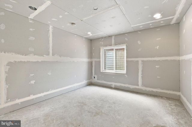 101 WALLACE LN, Stafford, VA 22554