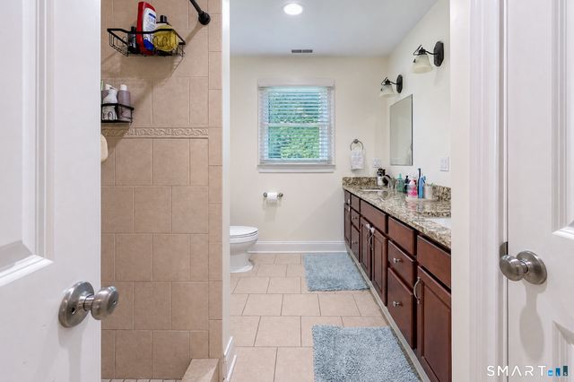 30 Maple Ave Extension, Bethel, CT 06801
