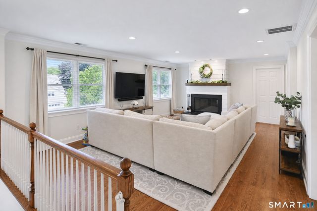 30 Maple Ave Extension, Bethel, CT 06801