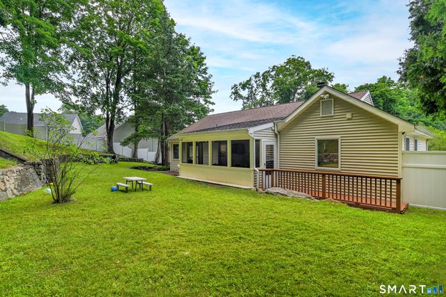 30 Maple Ave Extension, Bethel, CT 06801