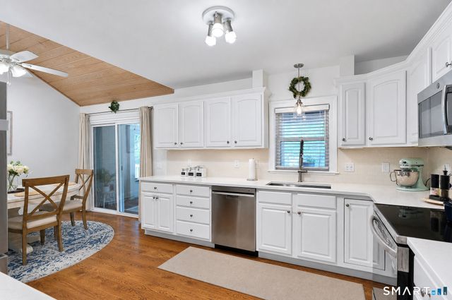 30 Maple Ave Extension, Bethel, CT 06801