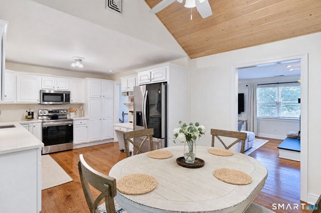30 Maple Ave Extension, Bethel, CT 06801