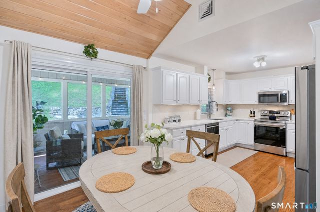 30 Maple Ave Extension, Bethel, CT 06801