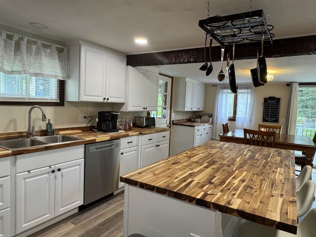 76 Sunrise Drive, Moultonborough, NH 03254