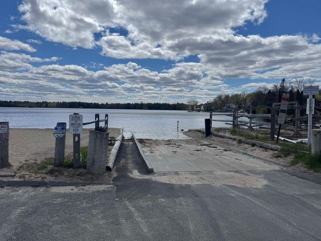 76 Sunrise Drive, Moultonborough, NH 03254