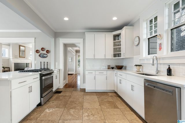 3230 CLIFF ROAD, Birmingham, AL 35205