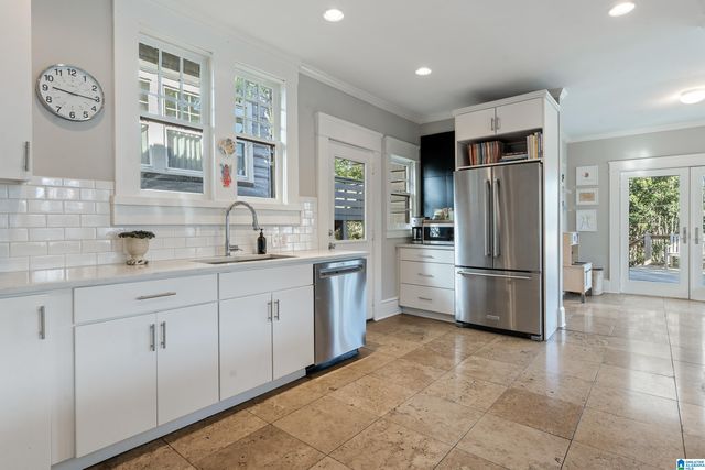 3230 CLIFF ROAD, Birmingham, AL 35205