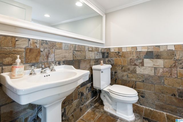 3230 CLIFF ROAD, Birmingham, AL 35205