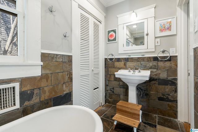 3230 CLIFF ROAD, Birmingham, AL 35205