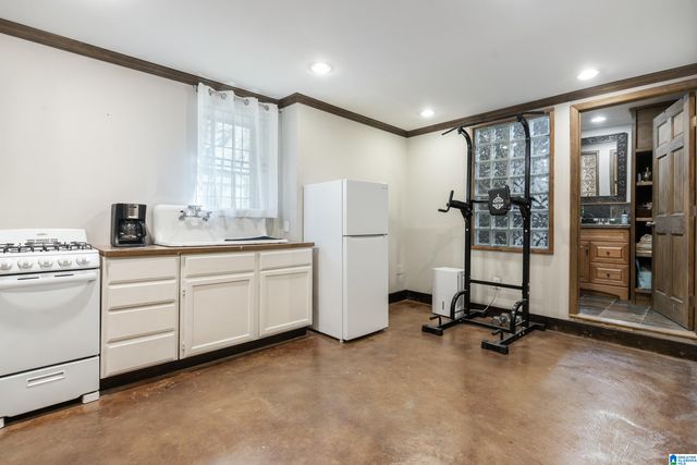 3230 CLIFF ROAD, Birmingham, AL 35205