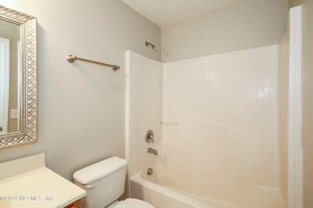 9135 SHINDLER CROSSING Drive, Jacksonville, FL 32222