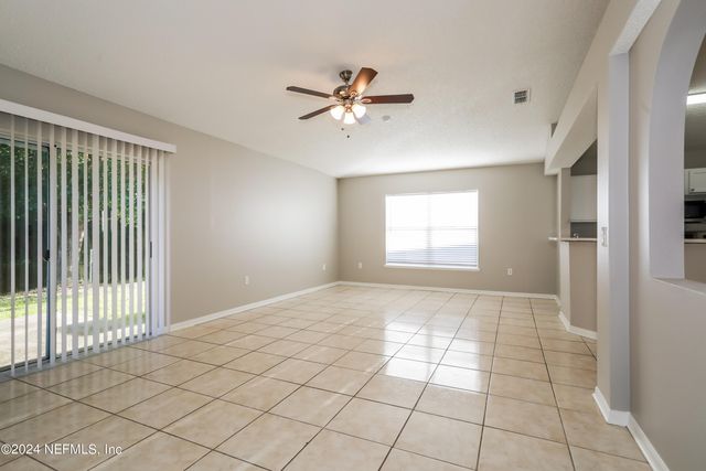 9135 SHINDLER CROSSING Drive, Jacksonville, FL 32222