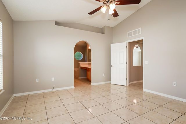 9135 SHINDLER CROSSING Drive, Jacksonville, FL 32222