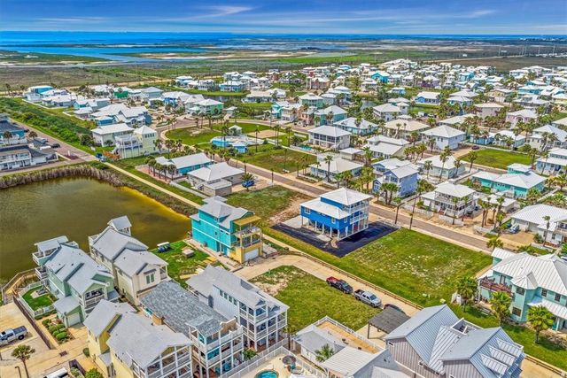 4903 State Highway 361 9, Port Aransas, TX 78373