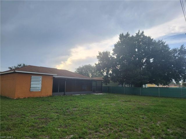 573 Bell BLVD S, Lehigh Acres, FL 33974