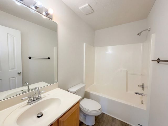 260 Arapaho Dr, Murfreesboro, TN 37128